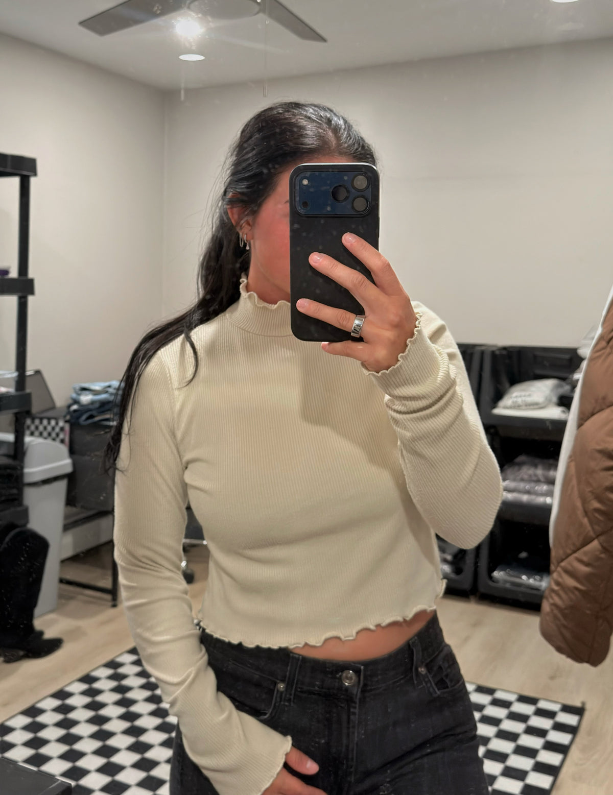 AE LONG SLEEVE SIZE L