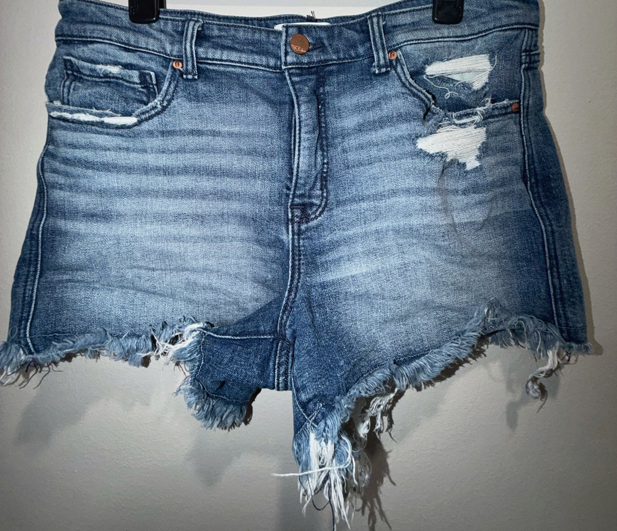 BKE GABBY SHORTS SIZE 32