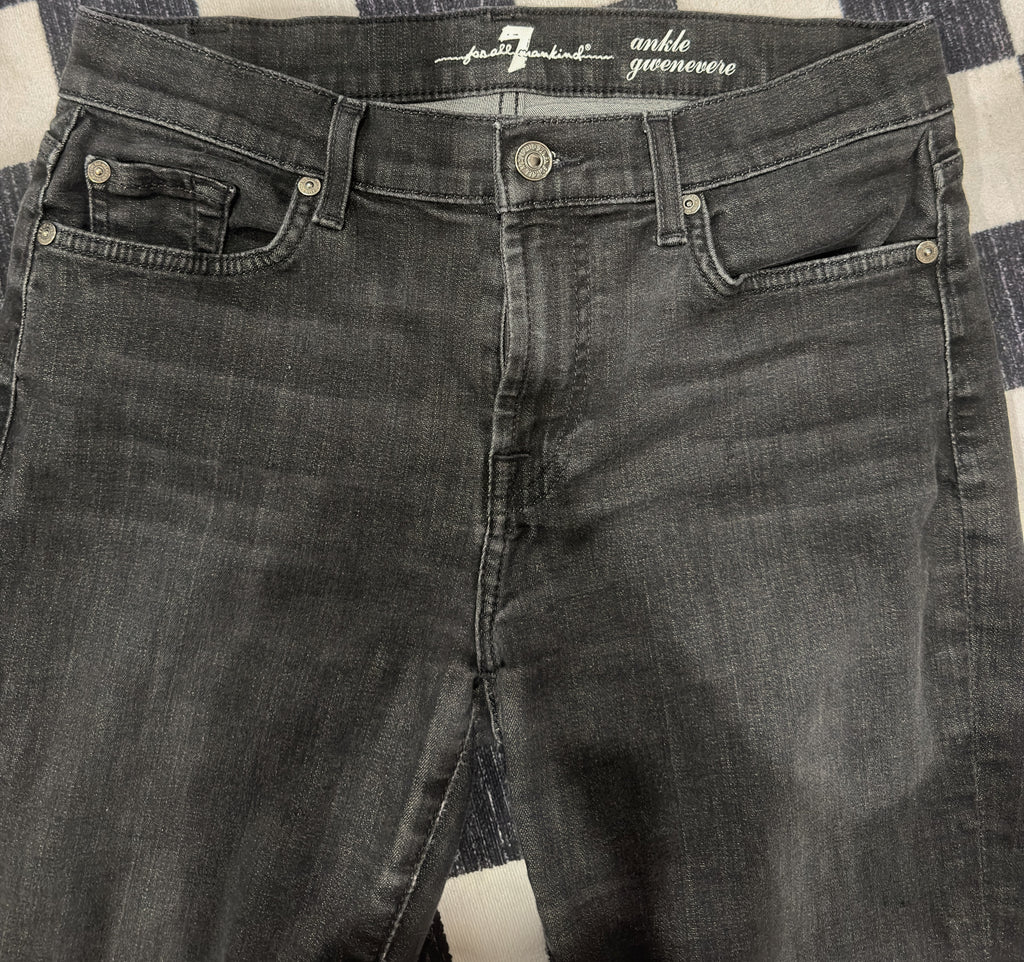 BLACK SEVEN JEANS SIZE 28
