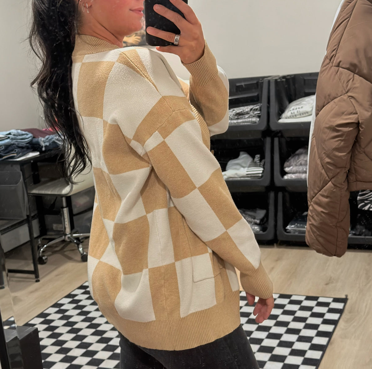 CHECKER SWEATER SIZE M