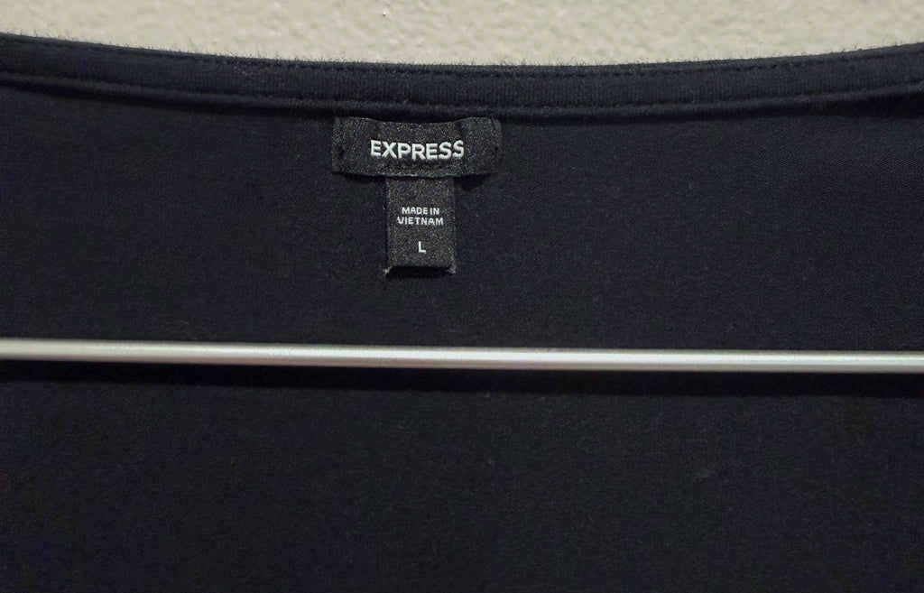 EXPRESS SQUARE NECK LONGSLEEVE SIZE L