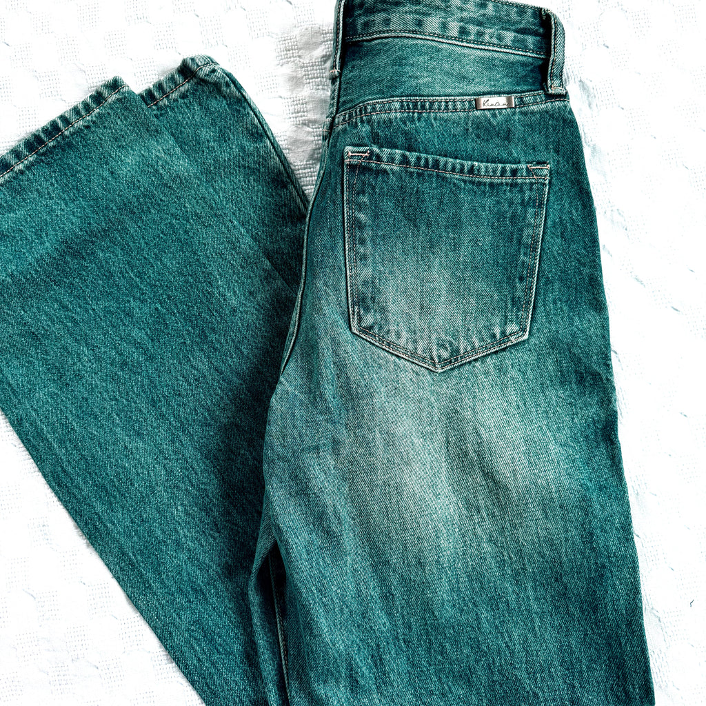 HIGH RISE 90’S CRISS CROSS STRAIGHT JEAN