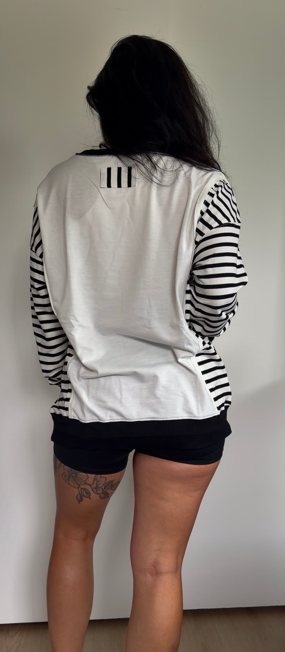 STRIPE SLEEVE PATCHWORK TOP