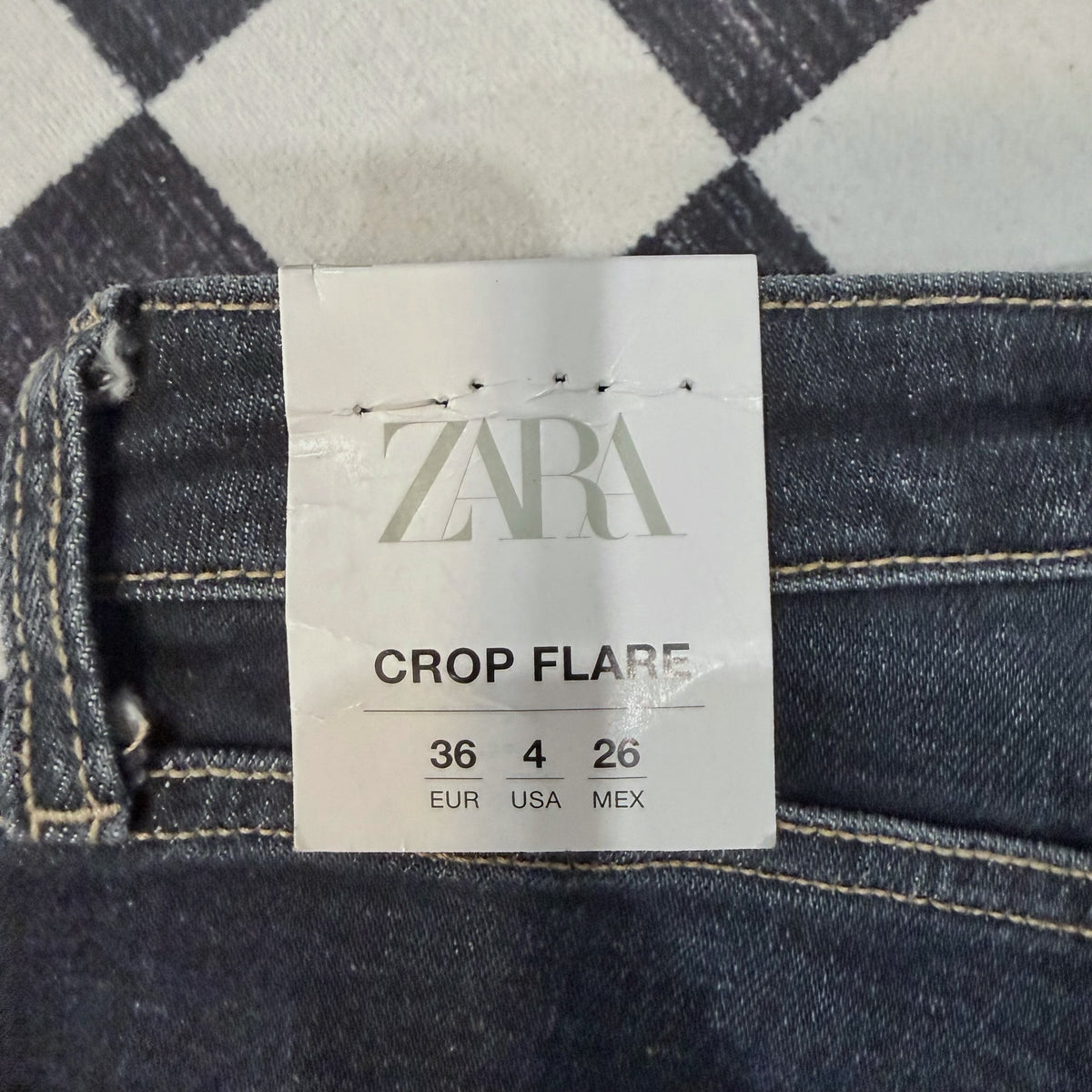 ZARA JEANS SIZE 36